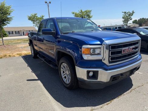 Used 2014 GMC Sierra 1500 SLE w/ SLE Value Package AWD/4WD image 3