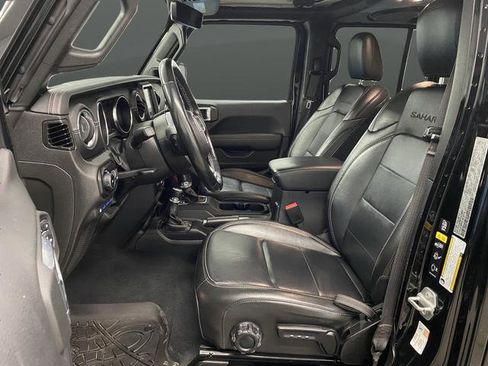 Used 2022 Jeep Wrangler Unlimited Sahara w/ Cold Weather Group AWD/4WD image 8