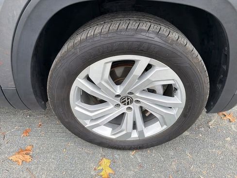 Used 2022 Volkswagen Atlas SE image 8