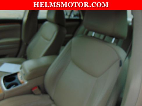 Used 2014 Chrysler 300 C w/ Light Group image 25