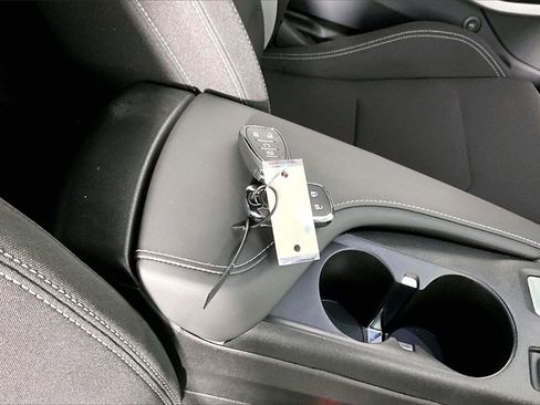 Used 2023 Chevrolet Camaro LT image 29