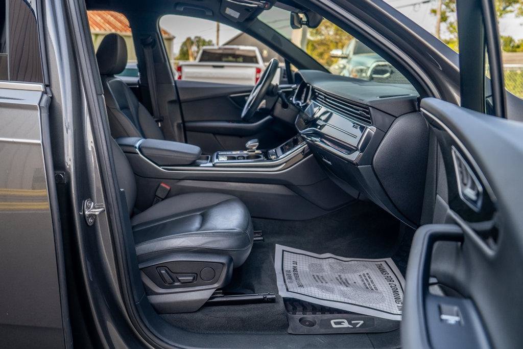 Used 2021 Audi Q7 3.0T Premium Plus w/ Premium Plus Package AWD/4WD image 26