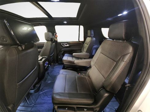 Certified 2024 Chevrolet Suburban High Country w/ Advanced Technology Package image 24