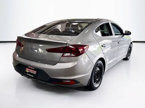 Used 2020 Hyundai Elantra SE w/ Cargo Package (C1) FWD image 5
