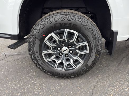 New 2026 Chevrolet Colorado Z71 AWD/4WD image 9