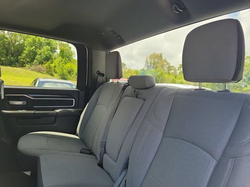 Used 2024 RAM 3500 Big Horn AWD/4WD image 23