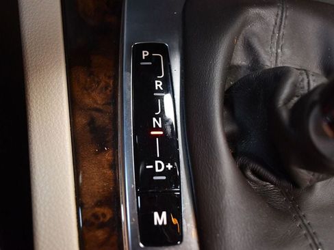 Used 2011 Mercedes-Benz E 550 Cabriolet image 65