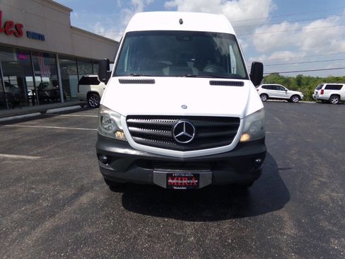 Used 2014 Mercedes-Benz Sprinter 2500 image 65