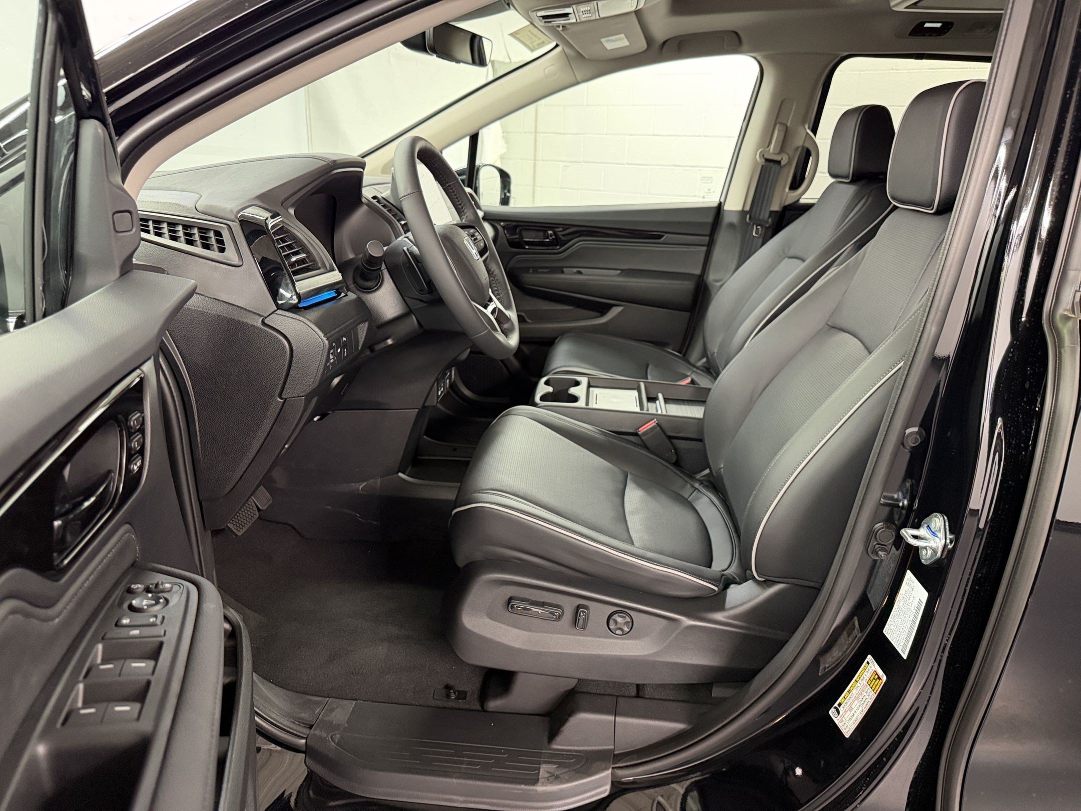New 2027 Honda Odyssey Elite image 5
