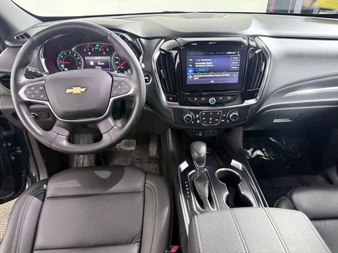 Used 2023 Chevrolet Traverse LT w/ LT Premium Package AWD/4WD image 11