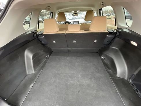 Used 2022 Toyota RAV4 LE FWD image 31