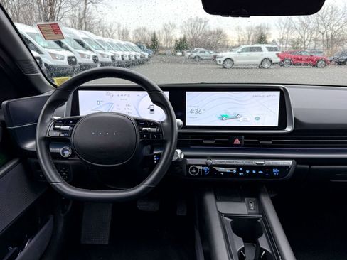 Used 2024 Hyundai Ioniq 6 SEL image 22