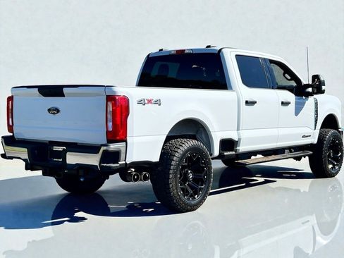 Used 2024 Ford F250 XLT image 4