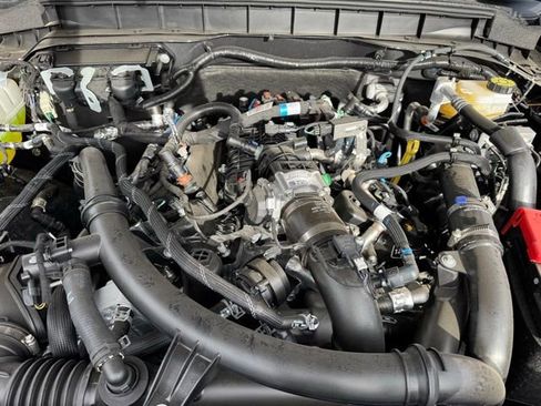 New 2025 Ford Bronco Badlands image 24