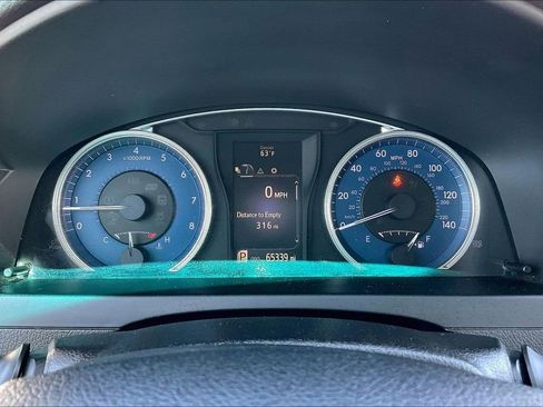 Used 2017 Toyota Camry LE image 12