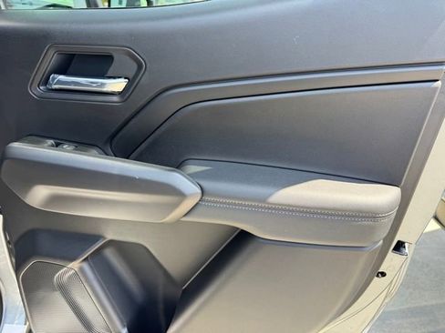 New 2026 Chevrolet Colorado LT w/ LT Convenience Package RWD image 9