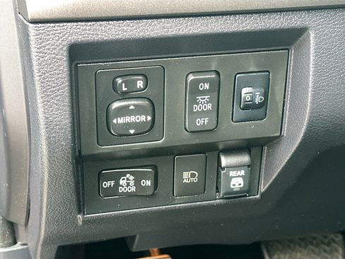 Used 2021 Toyota Tundra SR5 image 16