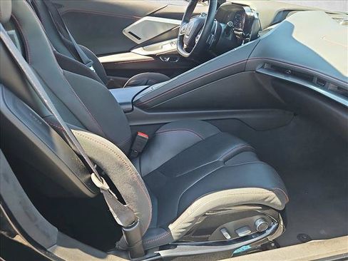 Certified 2022 Chevrolet Corvette Stingray Premium Conv w/ Z51 Performance Package RWD image 24