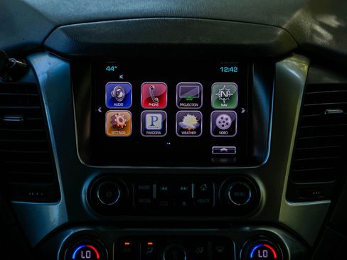 Used 2016 Chevrolet Suburban LTZ AWD/4WD image 24