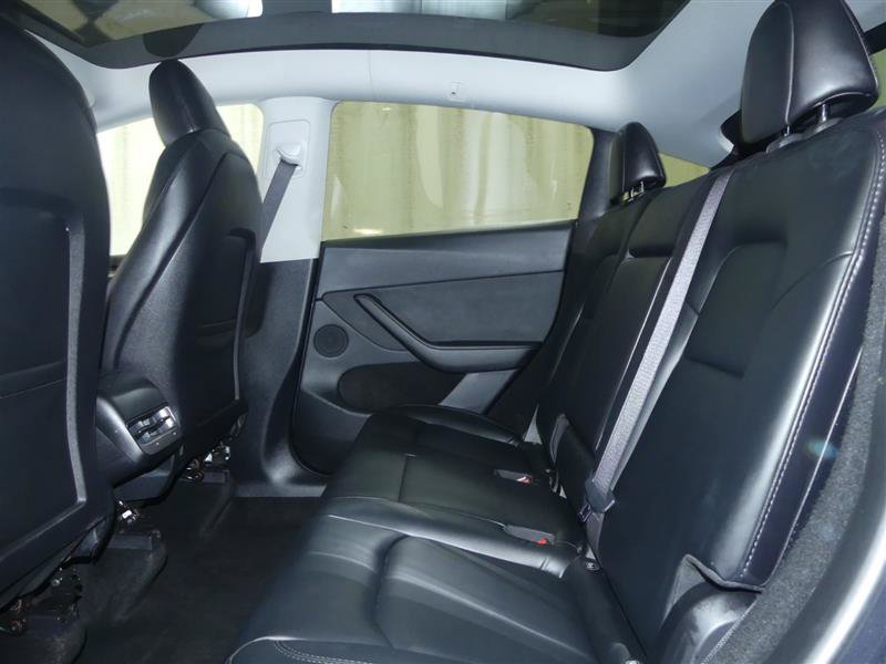 Used 2024 Tesla Model Y Long Range AWD/4WD image 20