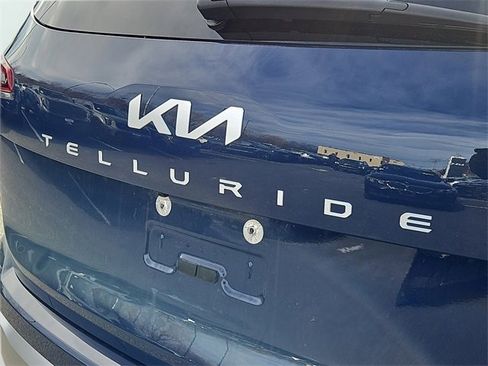 Used 2023 Kia Telluride S w/ S Sunroof Package image 12