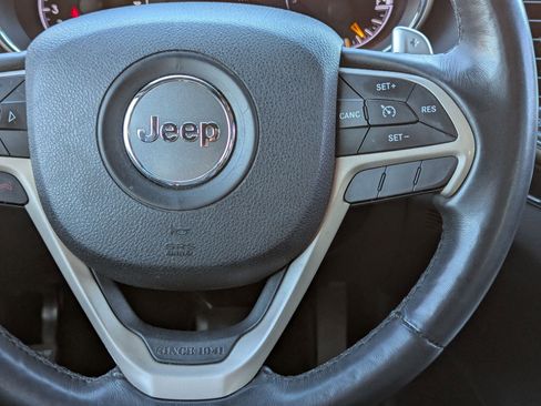 Used 2015 Jeep Grand Cherokee Limited image 22