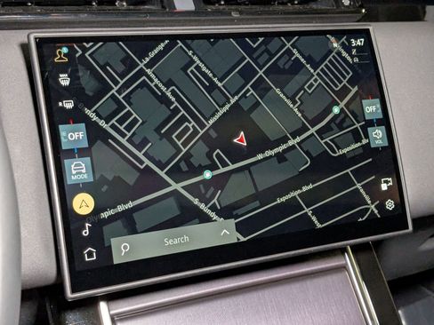 New 2026 Land Rover Range Rover Velar Dynamic SE image 14