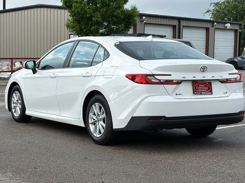 Certified 2025 Toyota Camry LE image 9