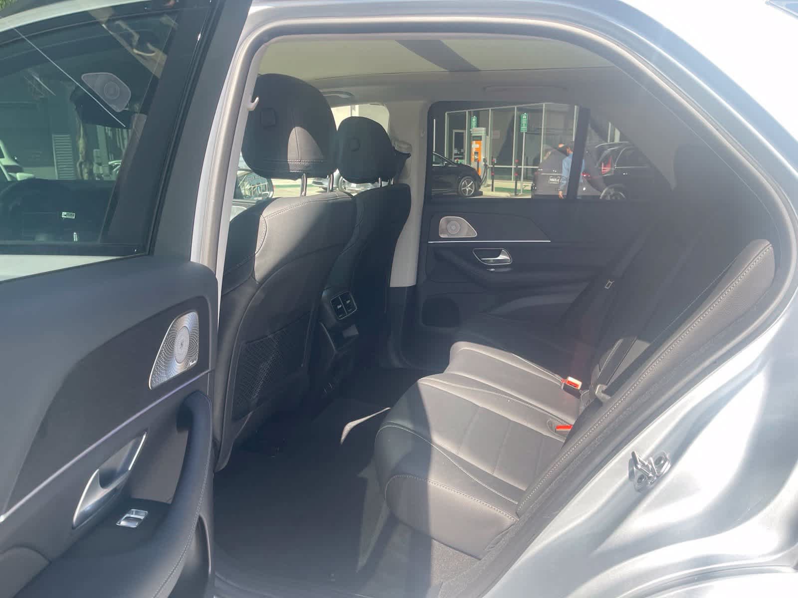 Used 2026 Mercedes-Benz GLE 450 4MATIC w/ Night Package image 5