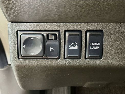 Used 2020 Nissan Frontier PRO-4X w/ Pro-4x Utility Package AWD/4WD image 13