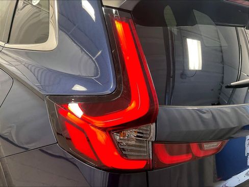 Used 2025 Honda CR-V LX image 33