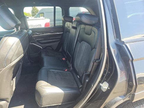 Used 2024 Jeep Grand Cherokee Trailhawk w/ Advanced Protech Group II AWD/4WD image 16