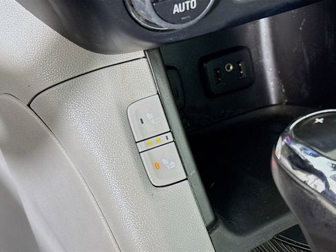 Used 2019 GMC Acadia SLT w/ LPO, Floor Liner Package image 24