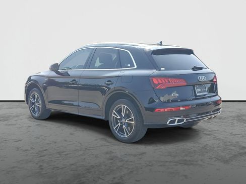 Used 2020 Audi Q5 e Premium w/ Convenience Package AWD/4WD image 3