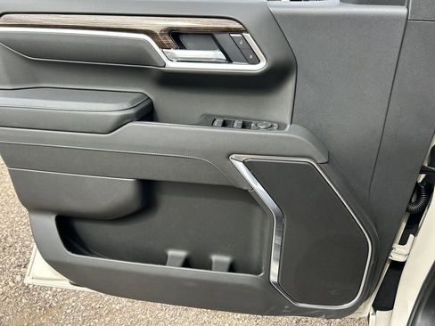 New 2026 GMC Sierra 1500 SLE AWD/4WD image 22