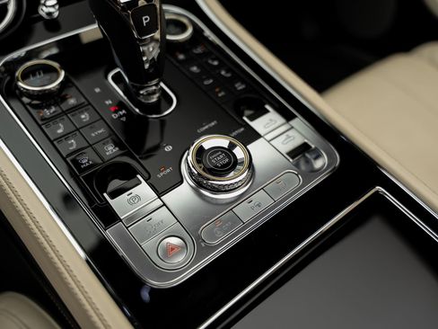 Used 2020 Bentley Continental GT AWD/4WD image 54