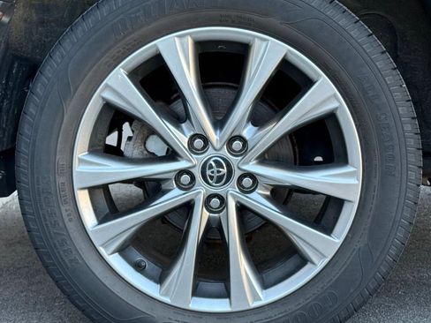 Used 2017 Toyota RAV4 Limited w/ All Weather Liner Package AWD/4WD image 24