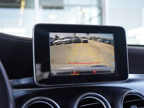 Used 2017 Mercedes-Benz GLC 300 image 20