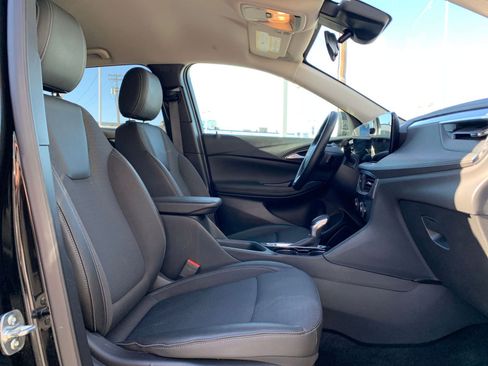 Used 2025 Buick Encore GX Preferred image 35