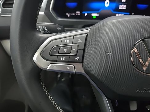 Used 2023 Volkswagen Tiguan SE R-Line AWD/4WD image 20