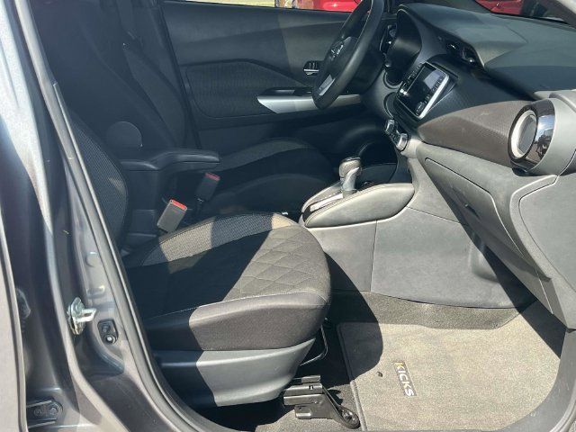 Used 2020 Nissan Kicks SV FWD image 22
