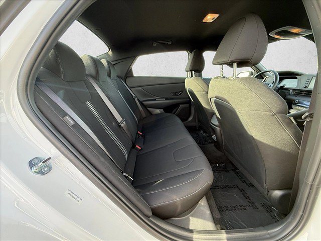Used 2026 Hyundai Elantra Sport FWD image 20