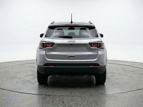 Used 2025 Jeep Compass Limited AWD/4WD image 7