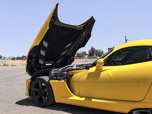 Used 2014 SRT Viper SRT-10 w/ Grand Touring Package RWD image 45