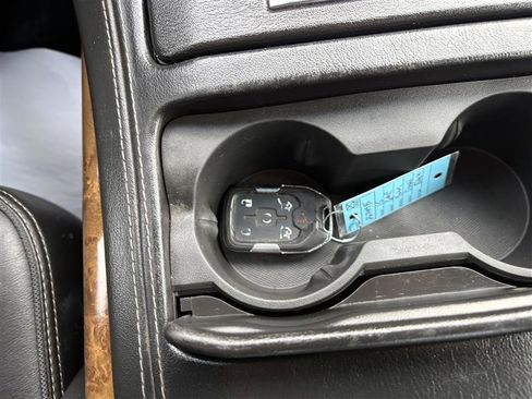 Used 2015 GMC Yukon Denali w/ Open Road Package image 24