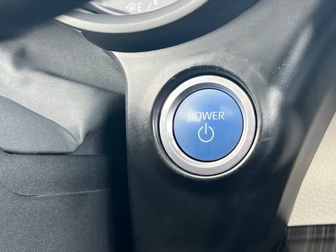 Certified 2023 Toyota Sienna Platinum image 29