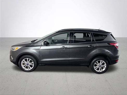 Used 2017 Ford Escape SE w/ SE Leather Comfort Package AWD/4WD image 9