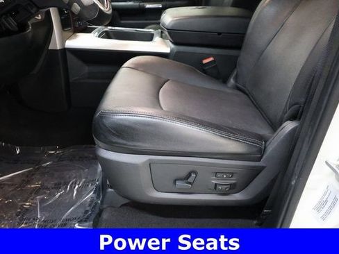 Used 2016 RAM 3500 Laramie w/ Convenience Group image 24