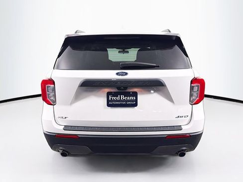 Used 2023 Ford Explorer XLT w/ Equipment Group 202A AWD/4WD image 8