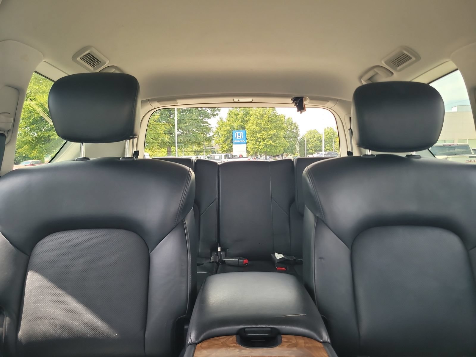 Used 2021 Nissan Armada SL w/ Captain's Chairs Package RWD image 23